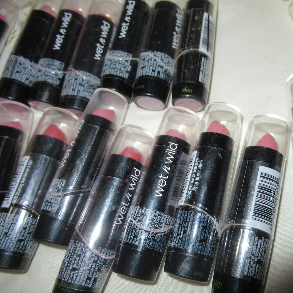 2 pc Wet n Wild Lipstick Sealed 503C Will You Be With Me